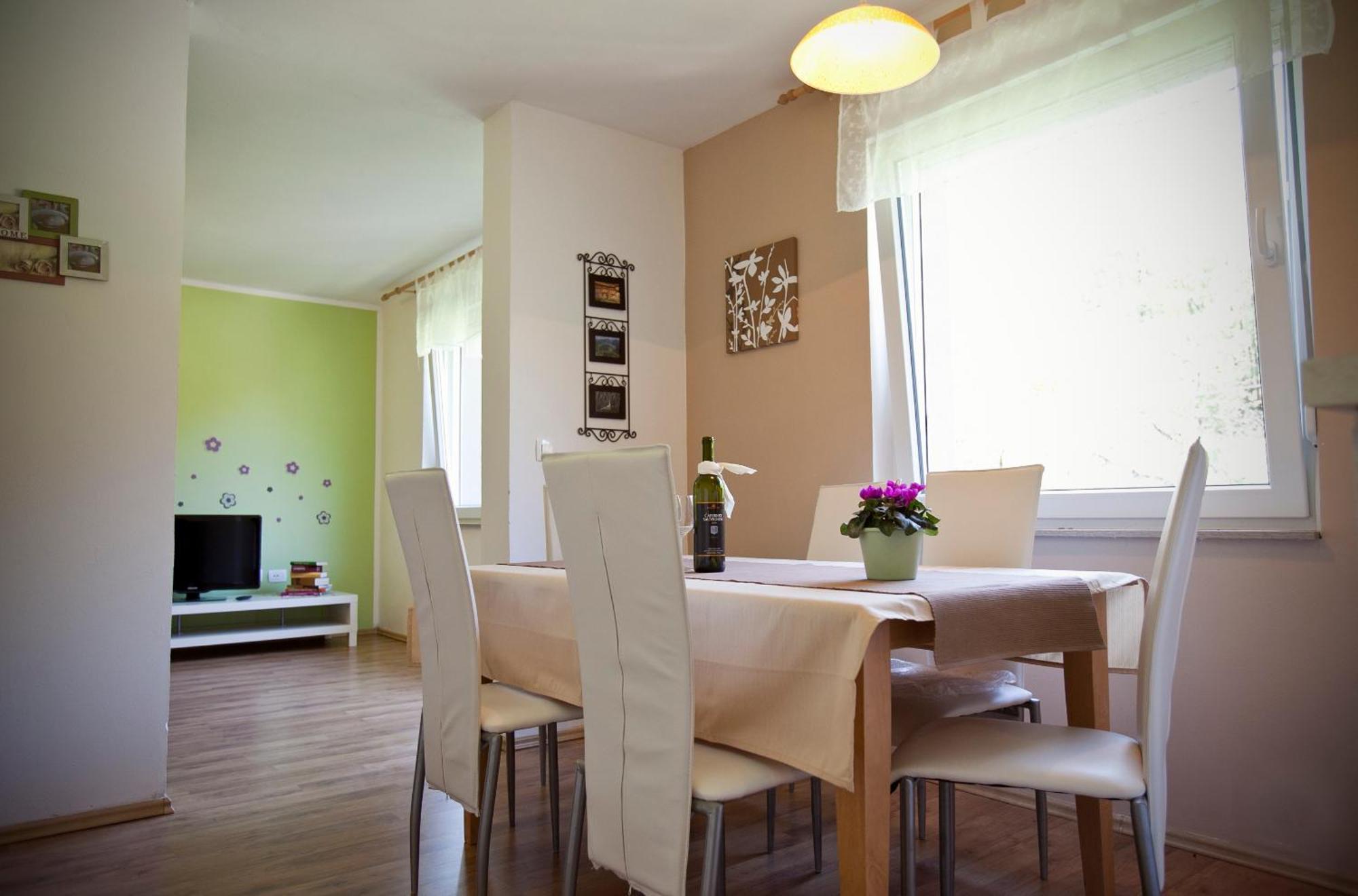 Apartments Soca Кобарид Экстерьер фото
