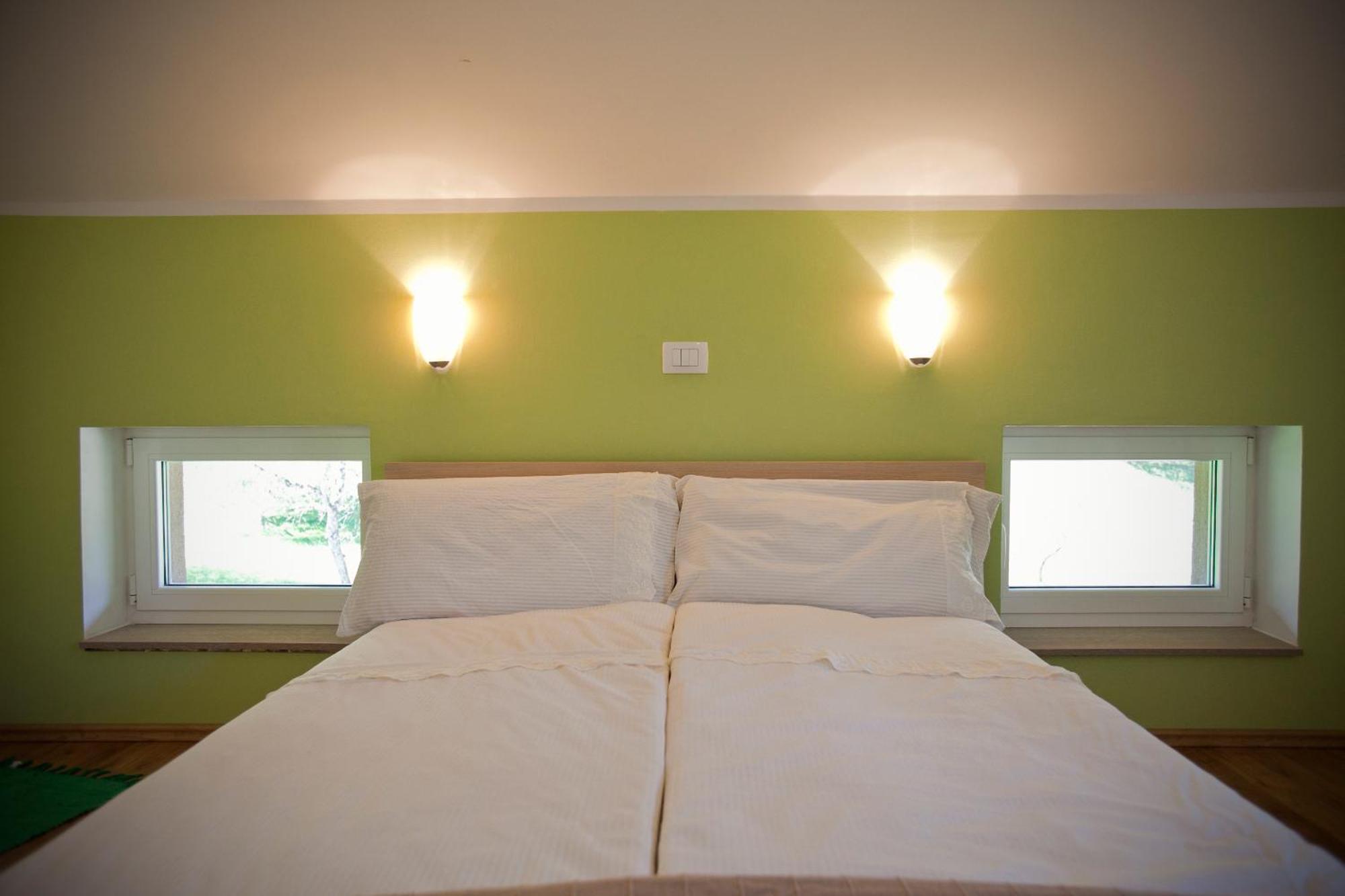 Apartments Soca Кобарид Экстерьер фото
