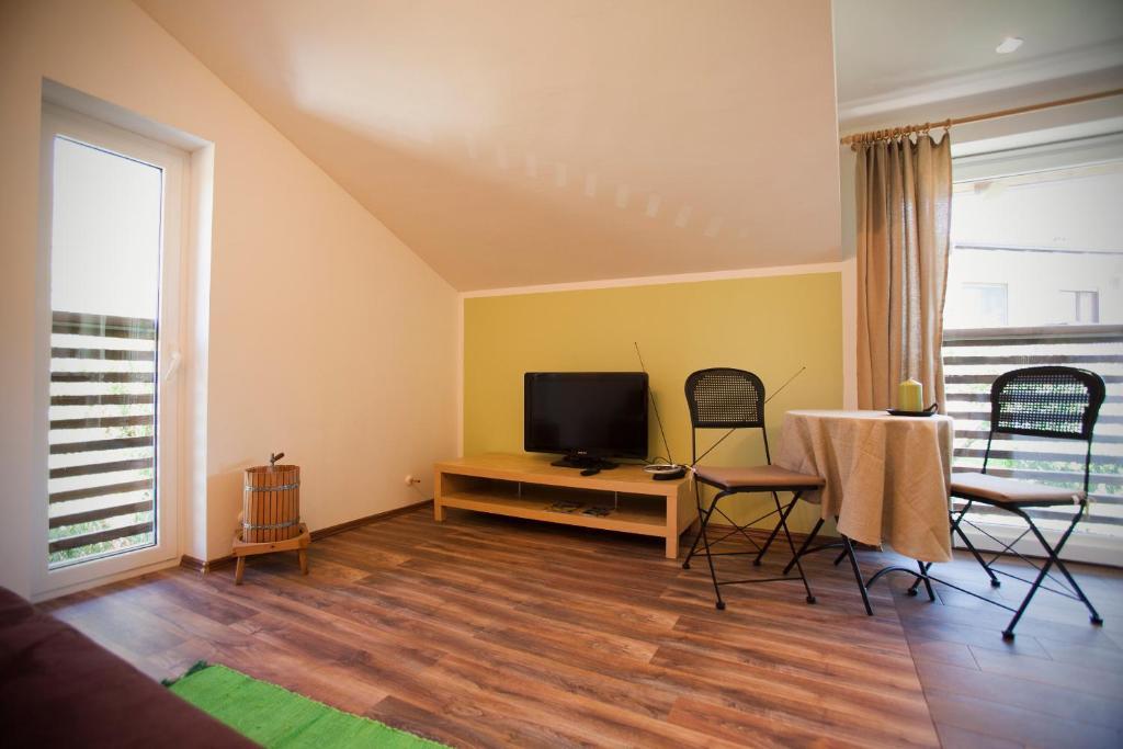 Apartments Soca Кобарид Экстерьер фото